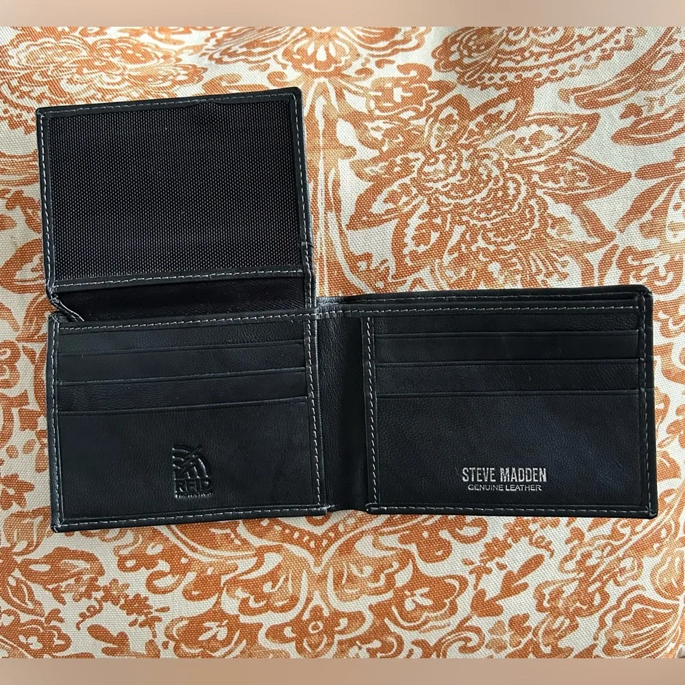 Men’s Steve Madden Genuine Leather Black Bifold Wallet RFID Protection